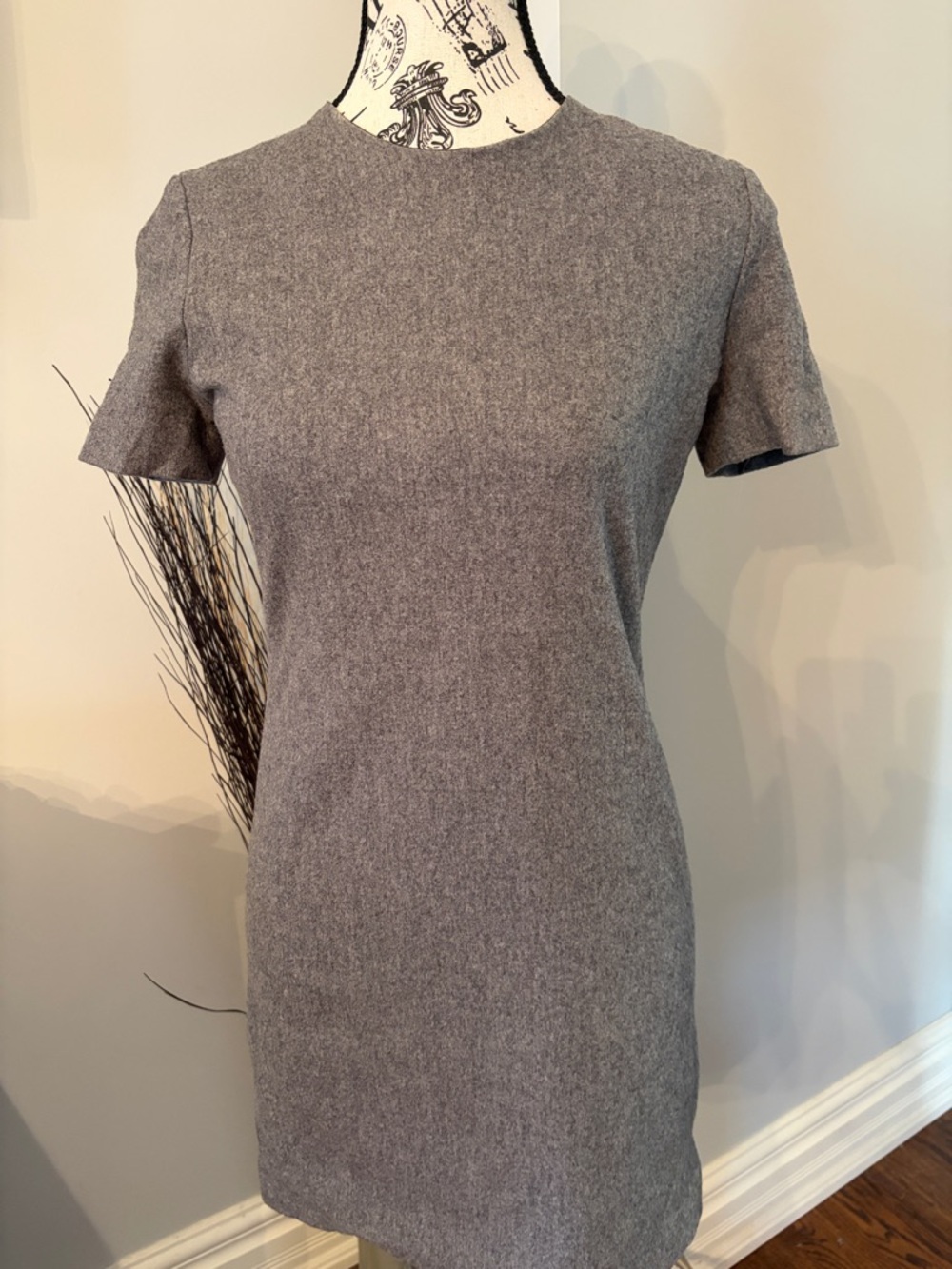 Babaton Dress P2P 15”